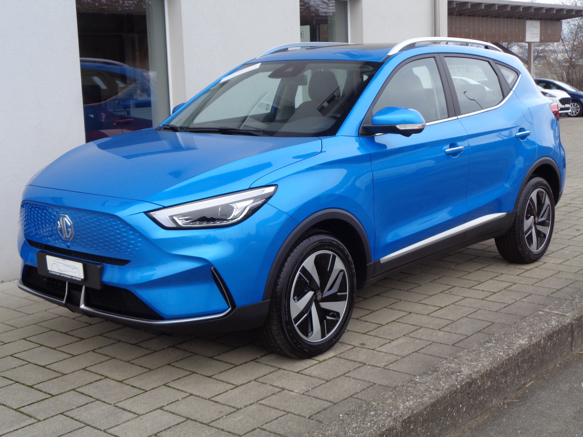 MG ZS EV 70kWh Luxury - 5