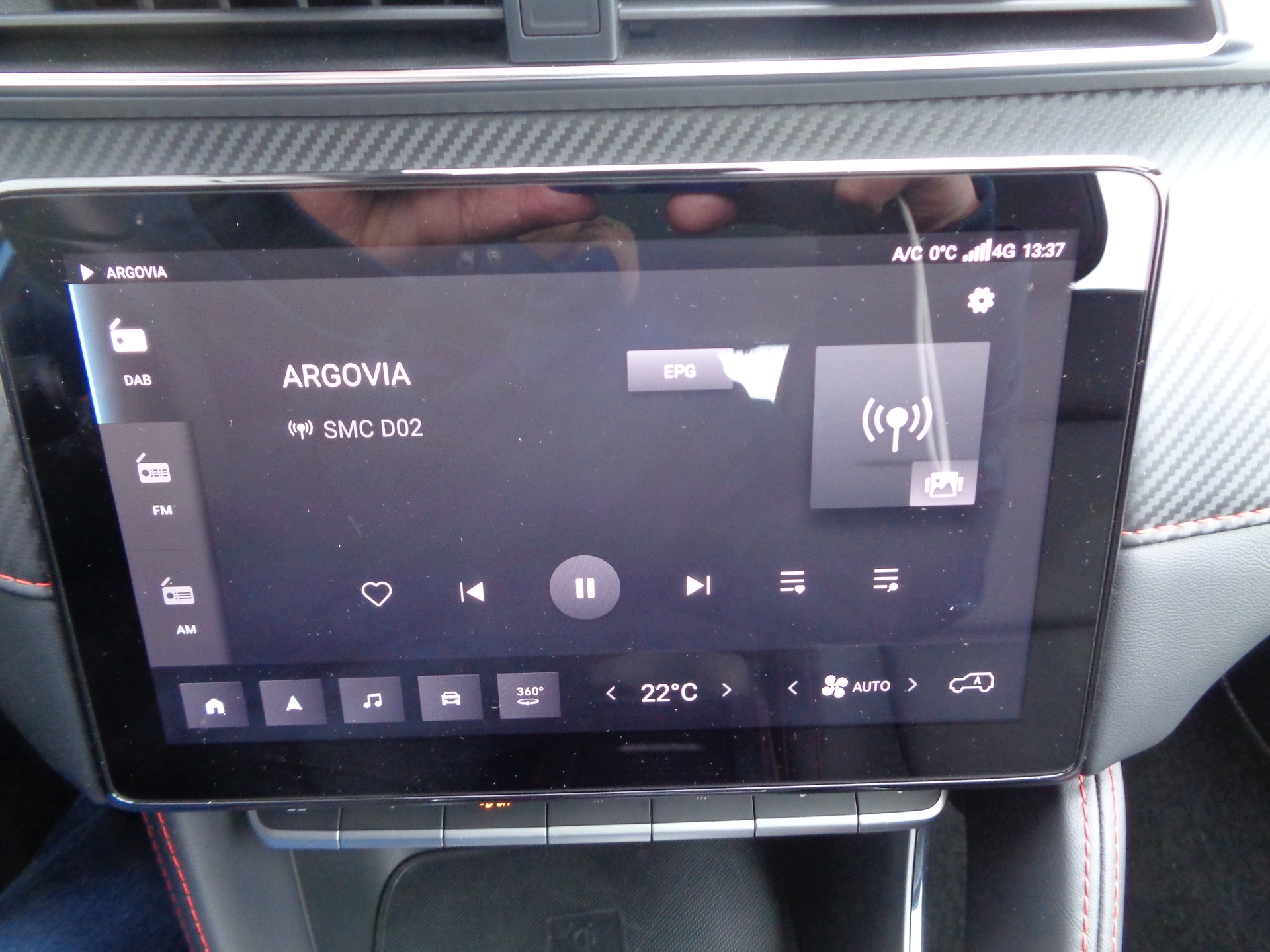 MG ZS EV 70kWh Luxury - 16