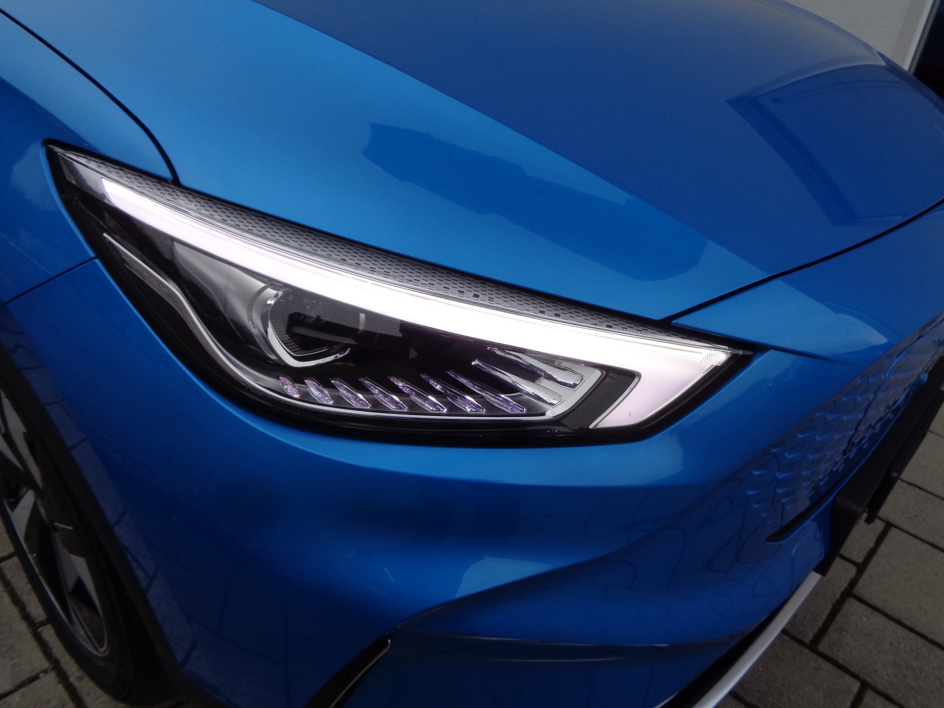 MG ZS EV 70kWh Luxury - 23