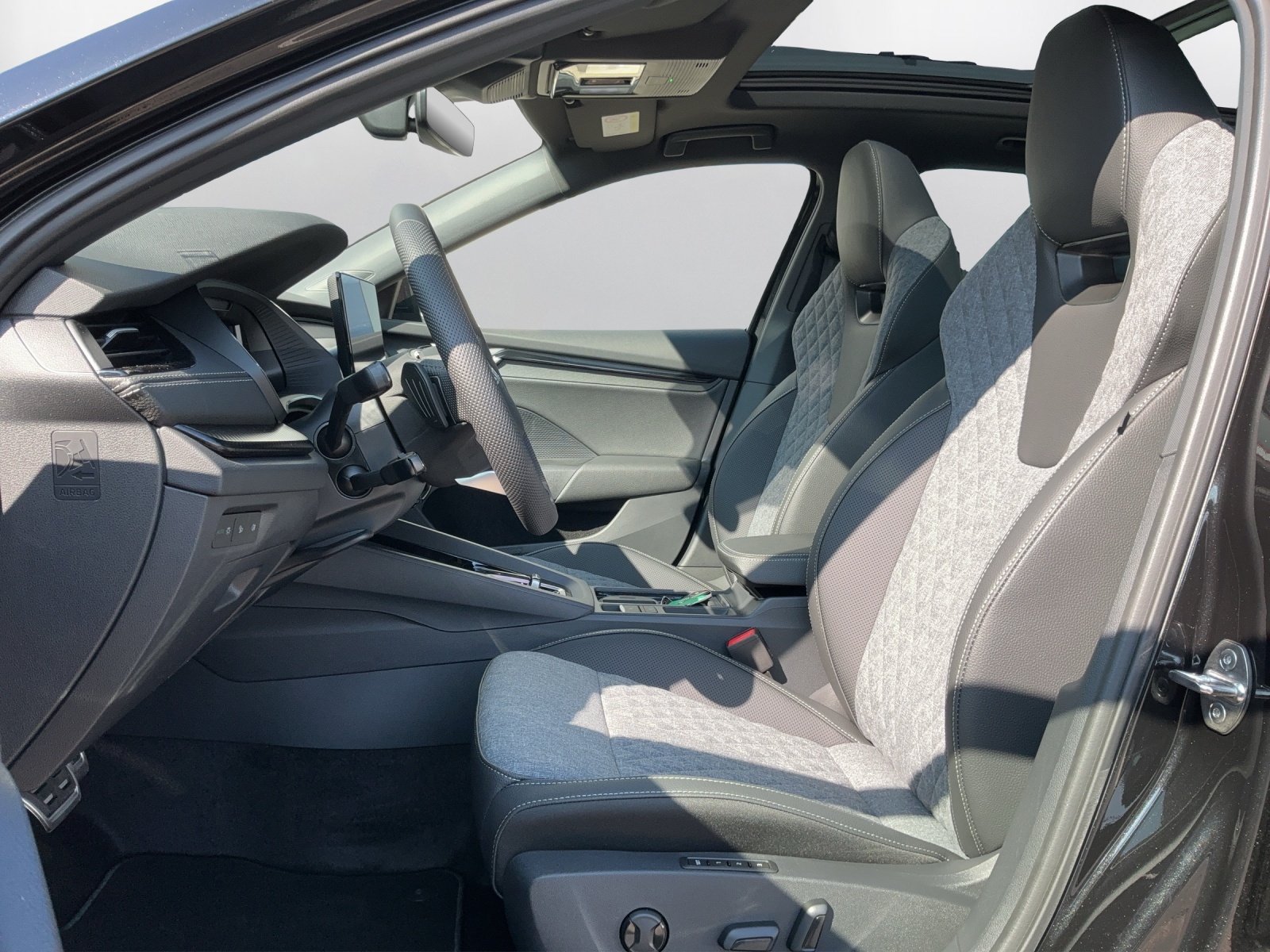 SKODA Octavia Combi 1.5 TSI mHEV DSG Sport Line - 10