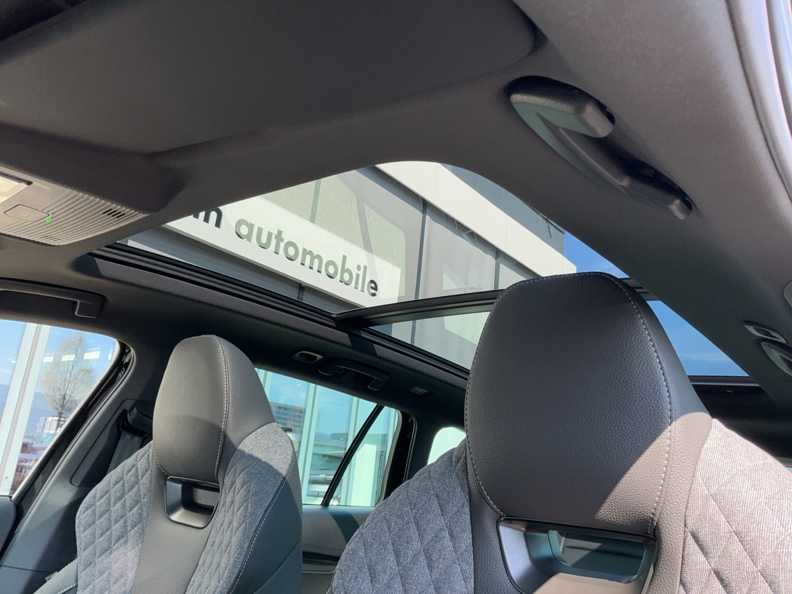 SKODA Octavia Combi 1.5 TSI mHEV DSG Sport Line - 15