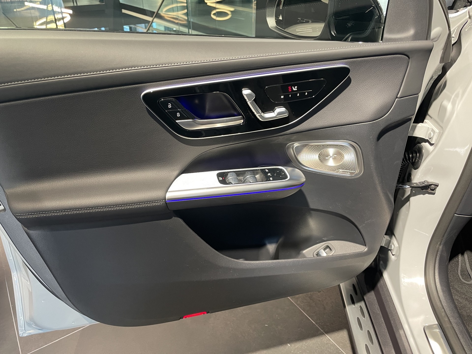 MERCEDES-BENZ GLC 300 d 4Matic 9G-Tronic - 12