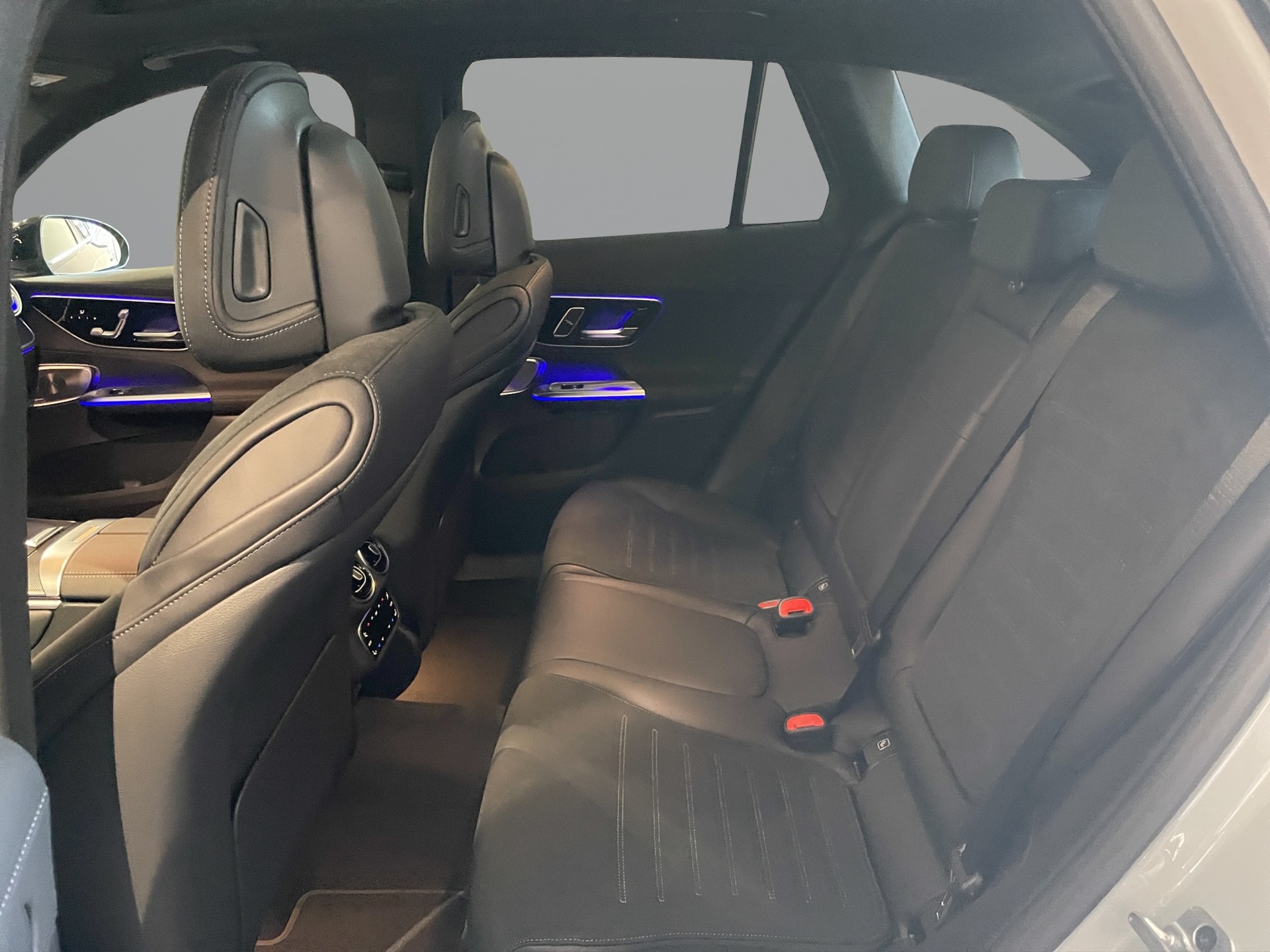 MERCEDES-BENZ GLC 300 d 4Matic 9G-Tronic - 11