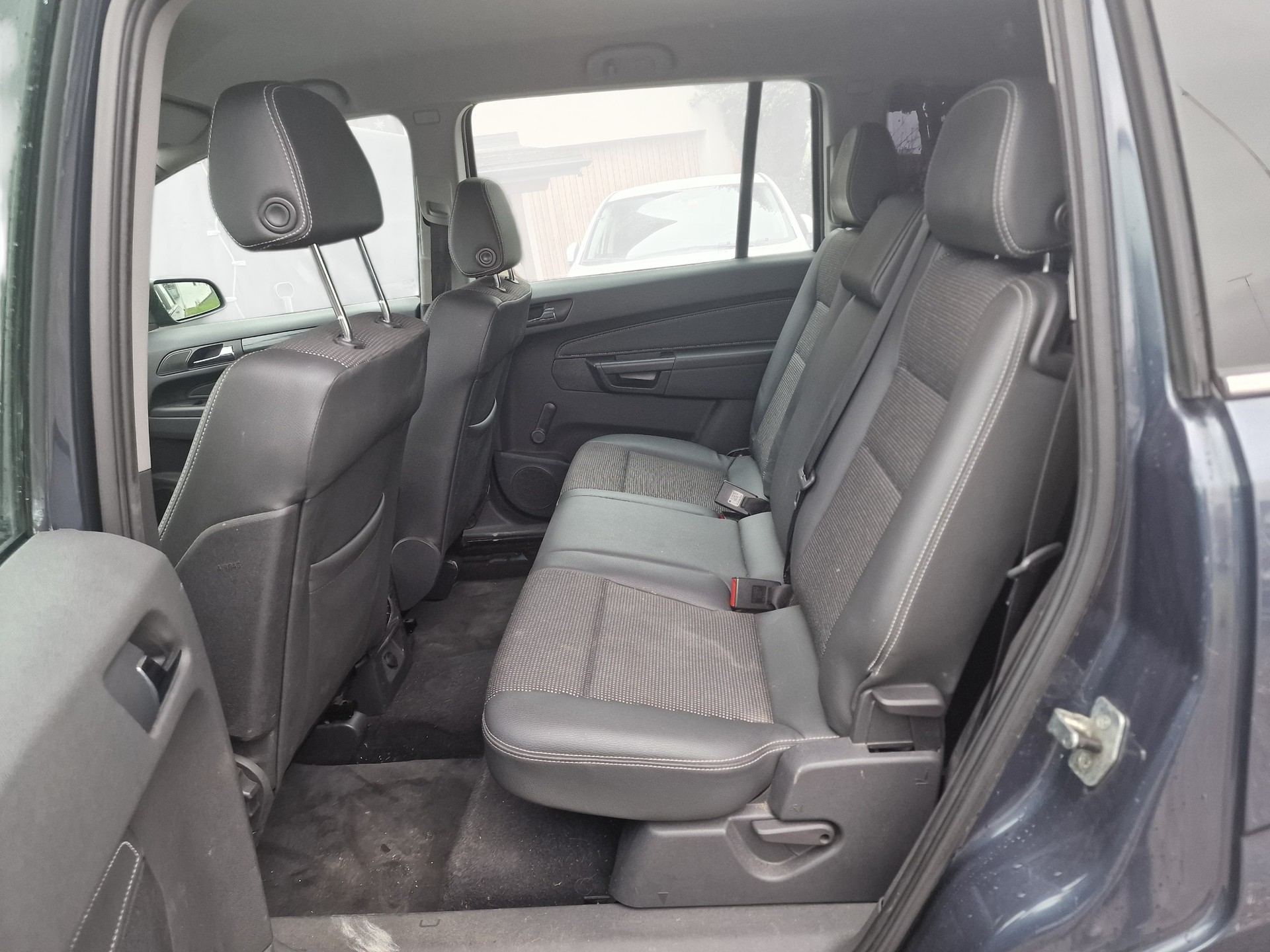 OPEL Zafira 2.2i 16V Cosmo 12Mt Gara Neu MFK - 11