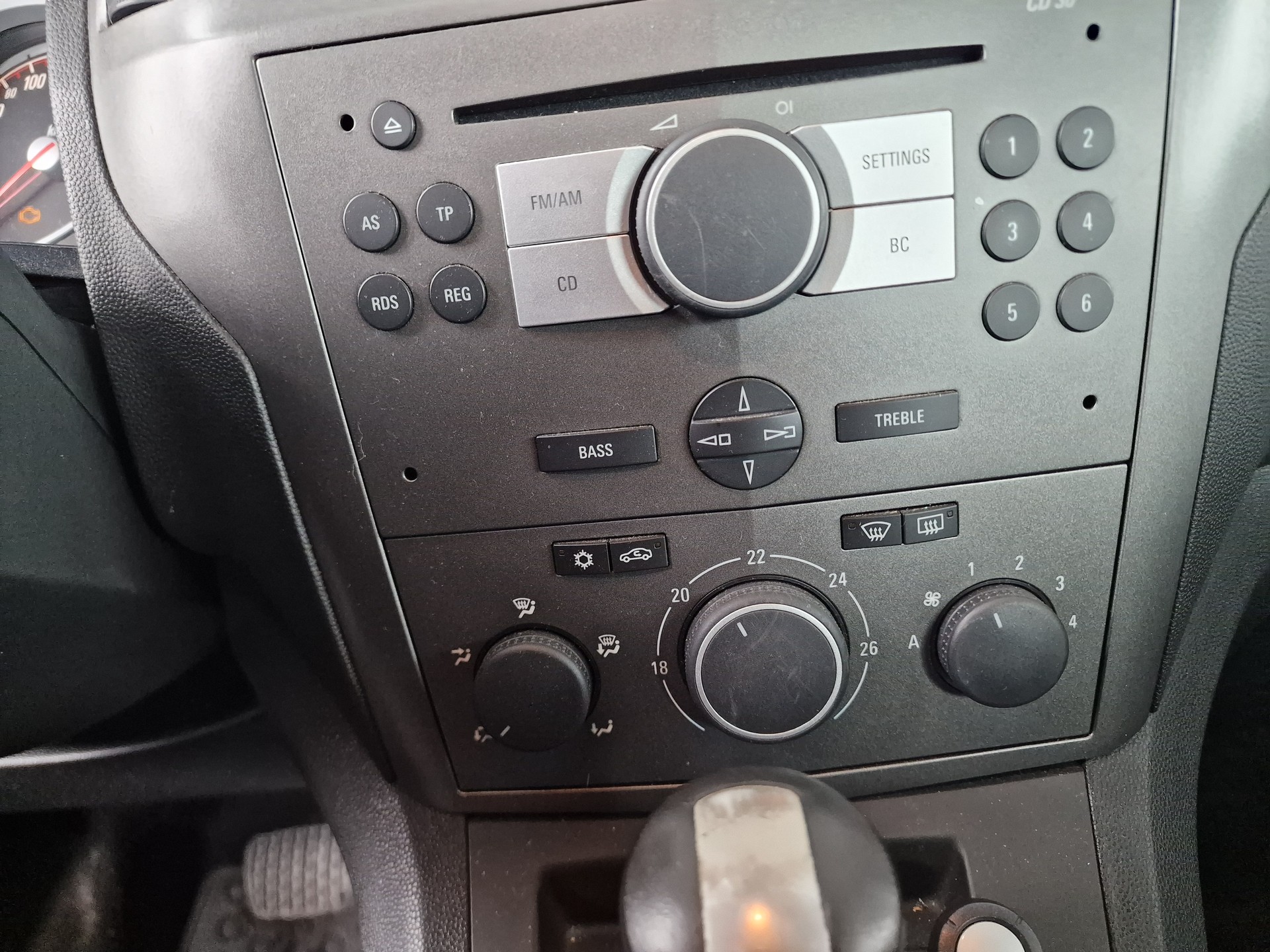 OPEL Zafira 2.2i 16V Cosmo 12Mt Gara Neu MFK - 16