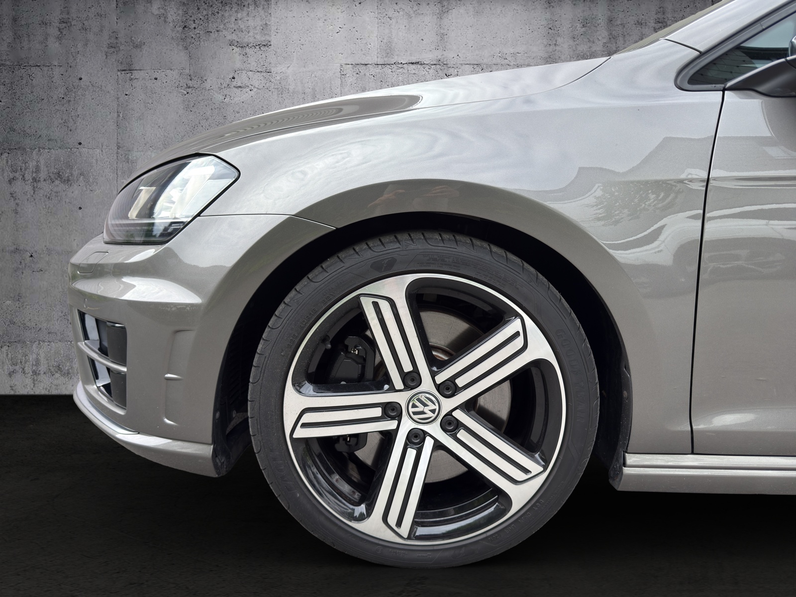 VW Golf 2.0 TSI R 4Motion DSG *APR Kit* - 5