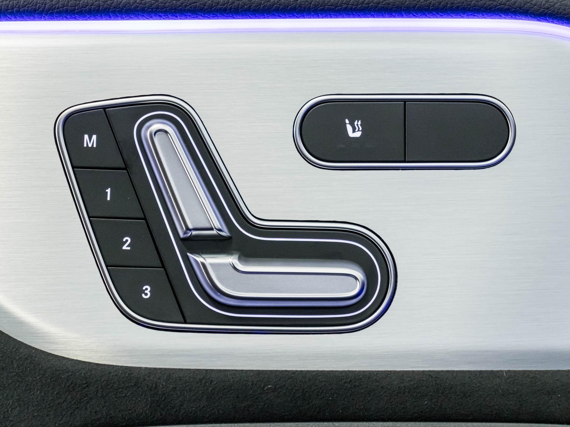 MERCEDES-BENZ GLA 220 d 4MATIC "Swiss Star" - 13