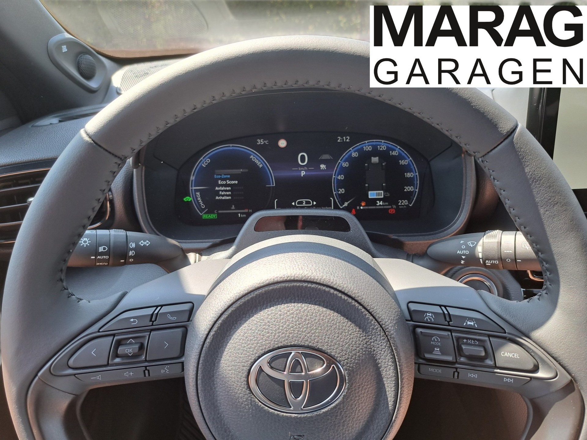 TOYOTA Yaris Cross 1.5 Premium AWDi e-CVT - 10