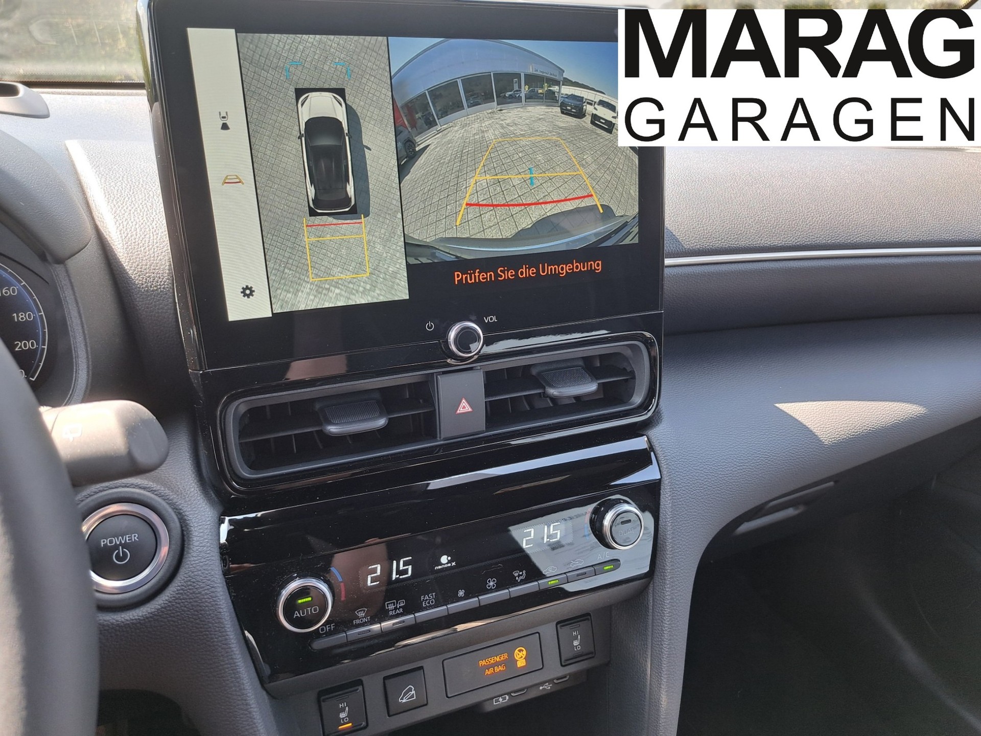 TOYOTA Yaris Cross 1.5 Premium AWDi e-CVT - 11