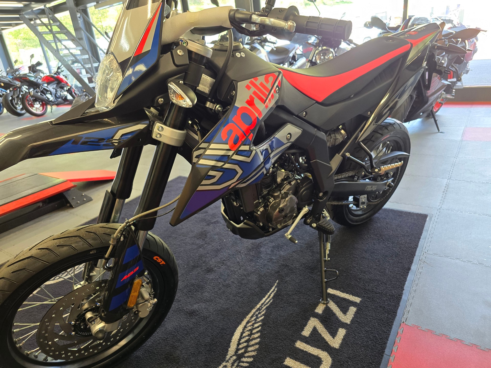 APRILIA SX 125 - 10