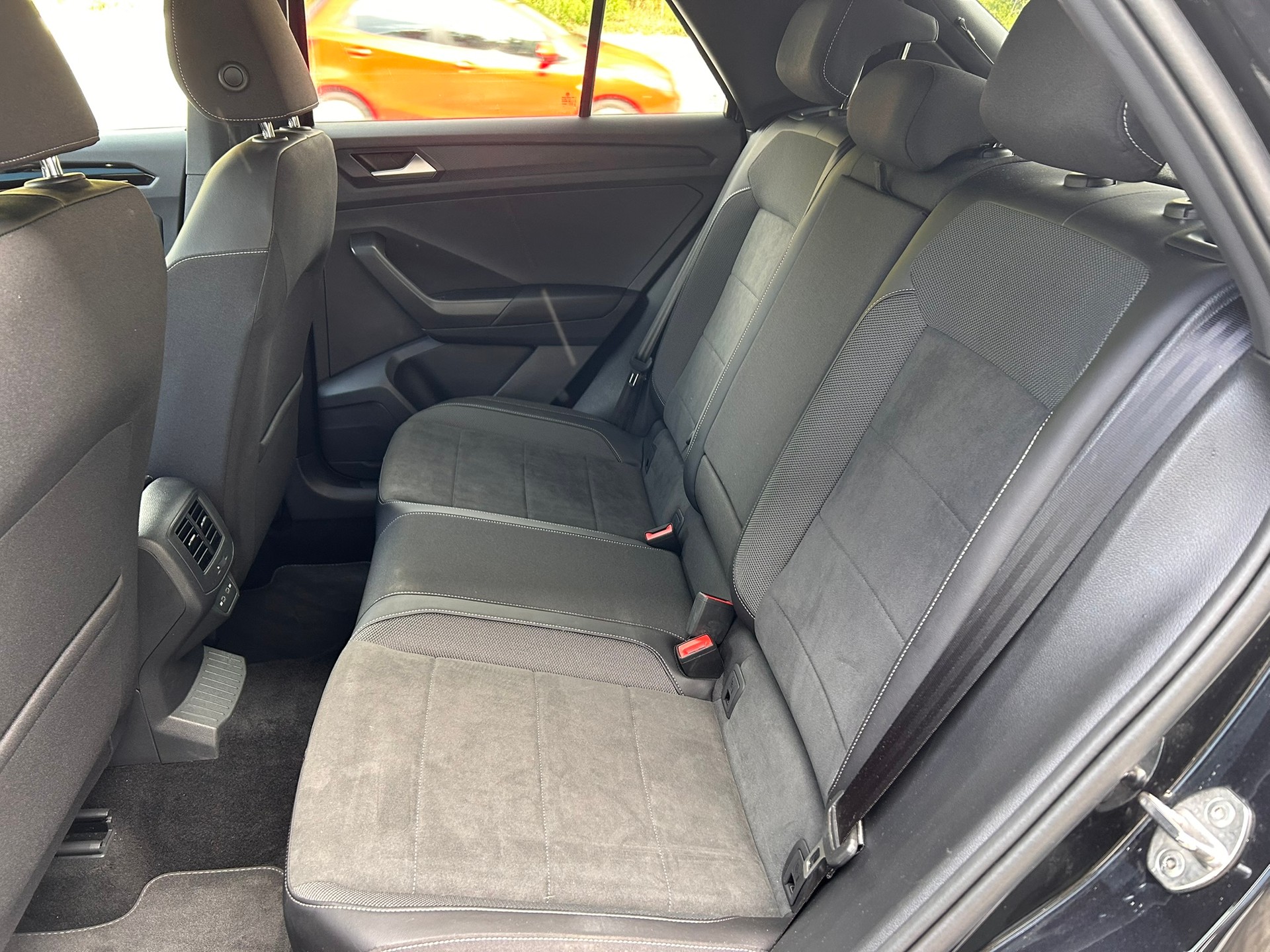 VW T-Roc 2.0 TSI R-Line DSG 4Motion - 7
