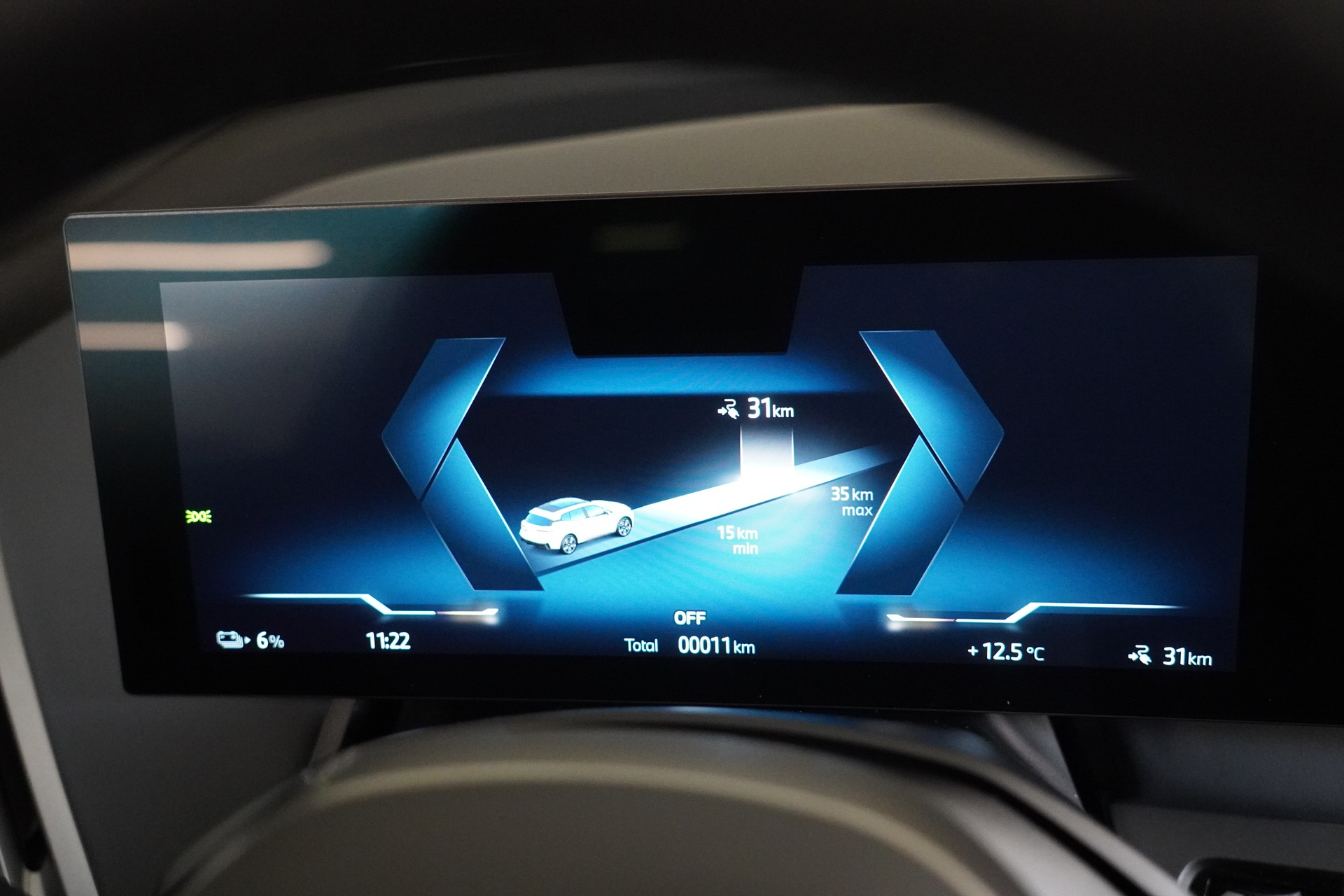 BMW iX xDrive45 M Sport Pro - 22