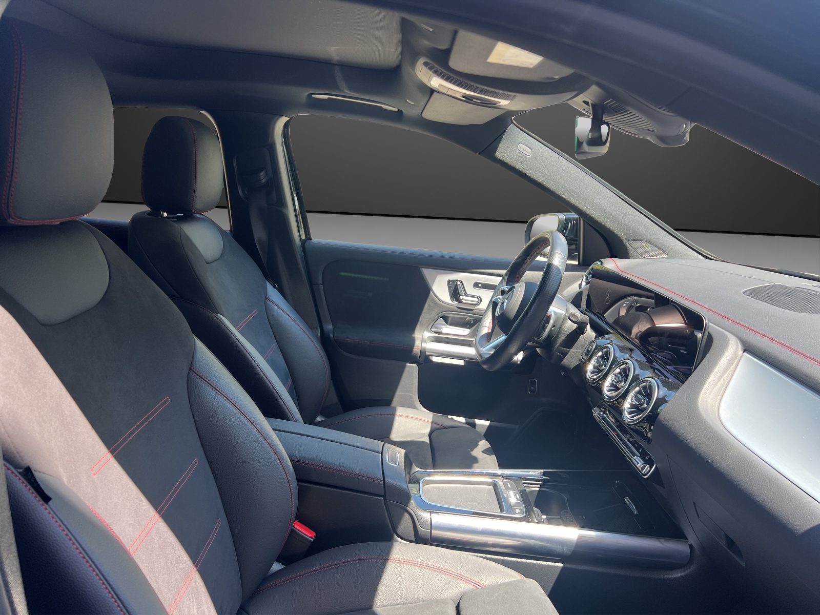 MERCEDES-BENZ EQA 350 AMG Line 4Matic - 13