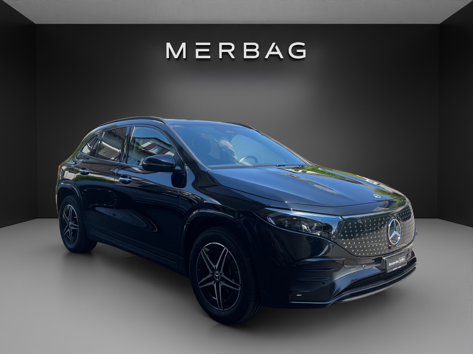 MERCEDES-BENZ EQA 350 AMG Line 4Matic