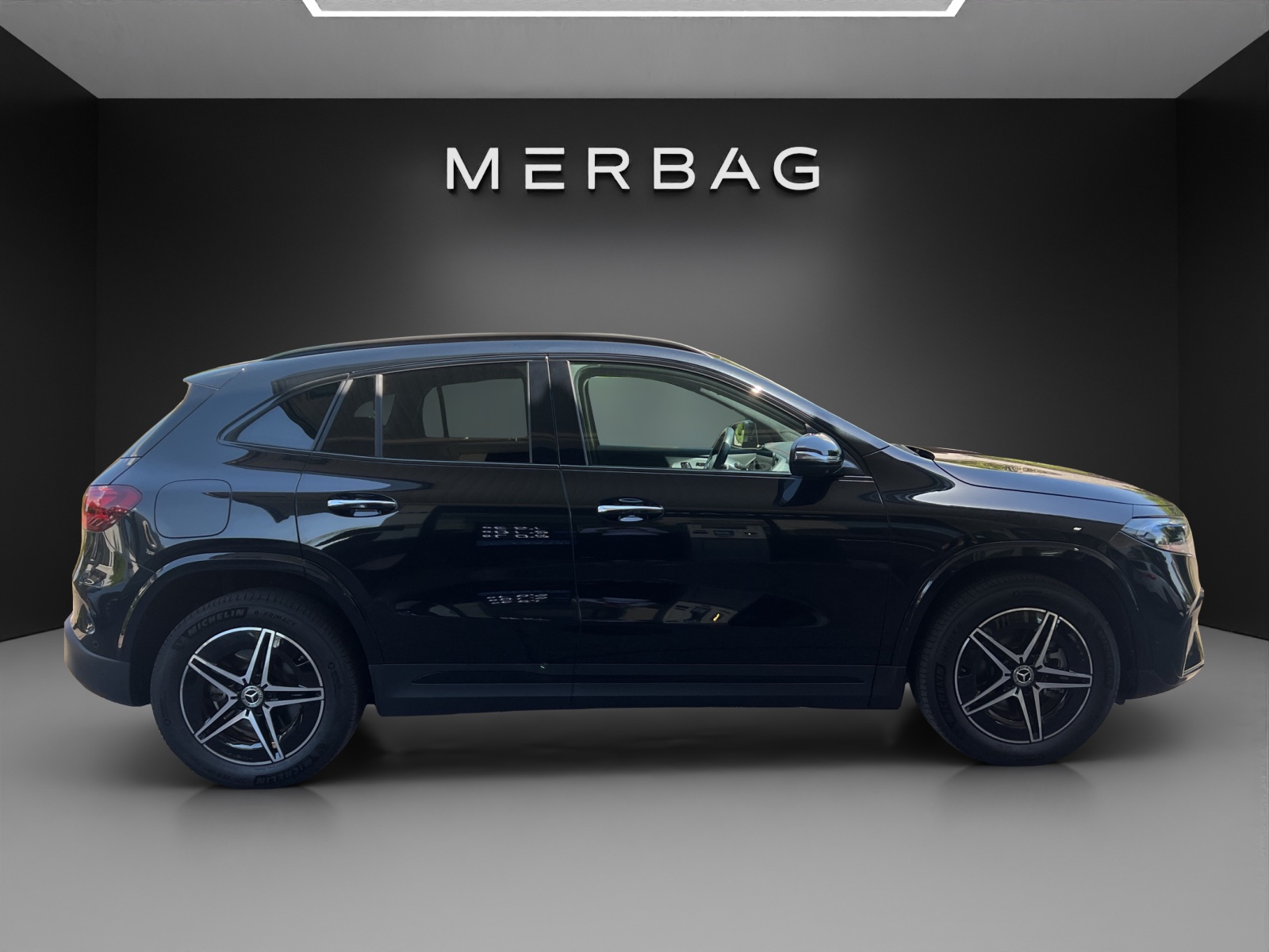 MERCEDES-BENZ EQA 350 AMG Line 4Matic - 2