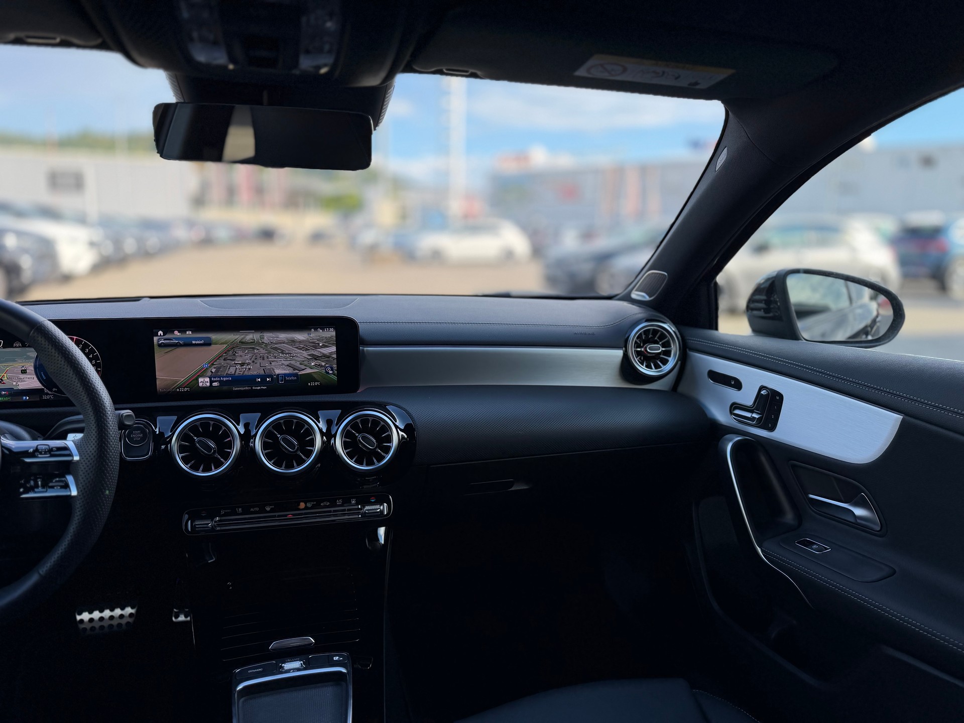 MERCEDES-BENZ A 250 e AMG Line EQ Star 8G-DCT - 8