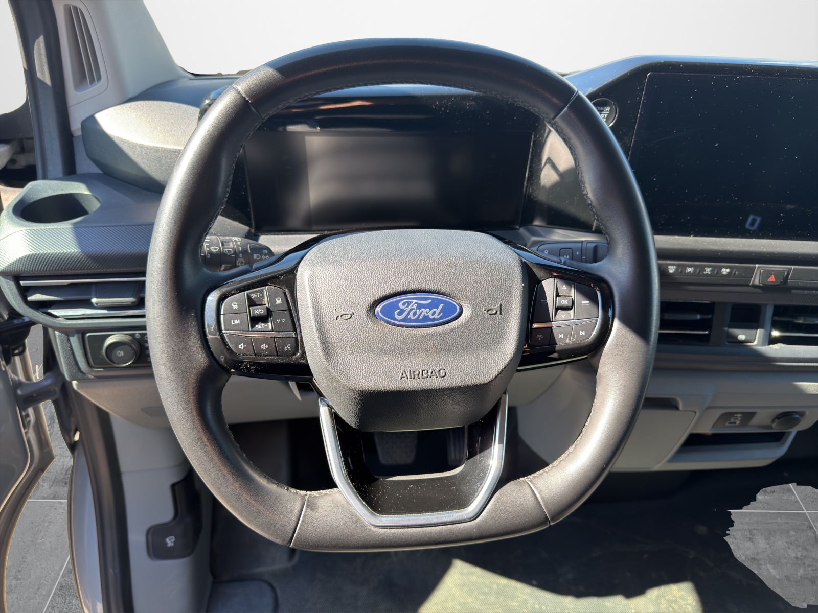 FORD Transit Custom Van 320 L2H1 Limited Automat 4x4 - 10