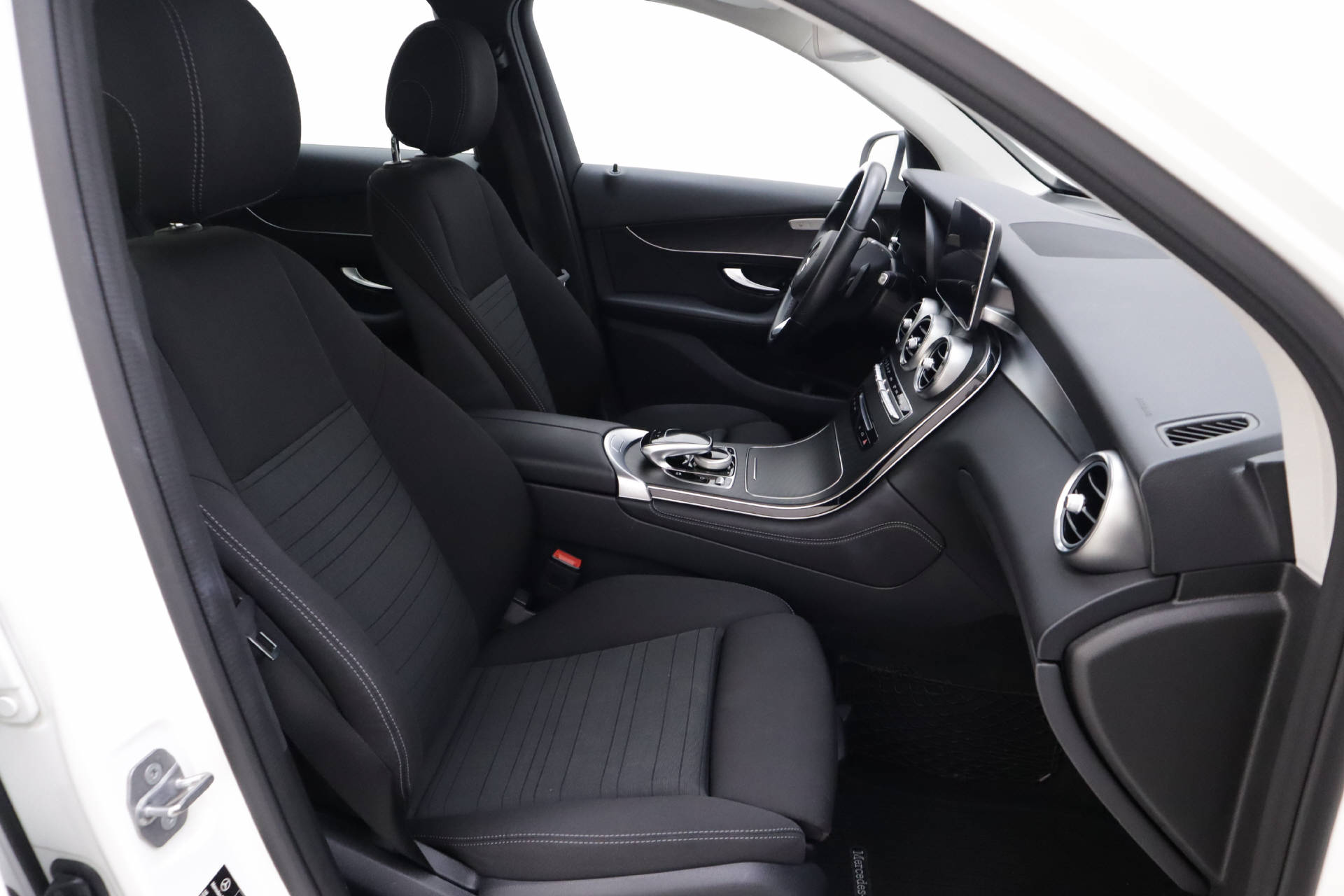 MERCEDES-BENZ GLC 220 d 4m-6
