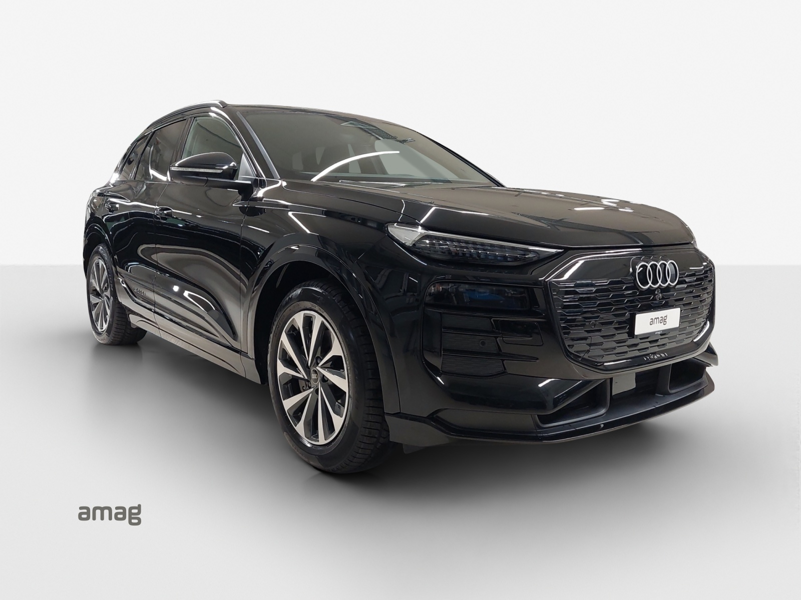 AUDI Q6 e-tron quattro - 6