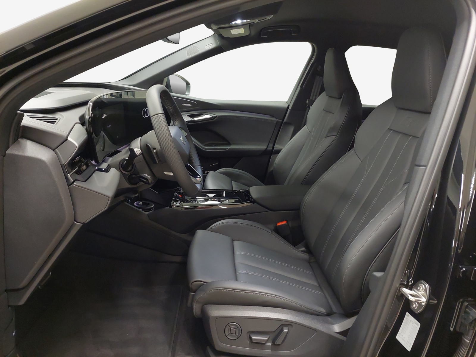 AUDI Q6 e-tron quattro - 8