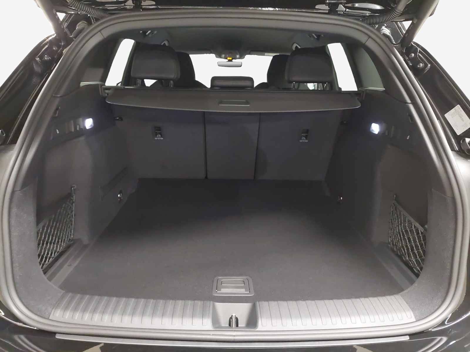 AUDI Q6 e-tron quattro - 13