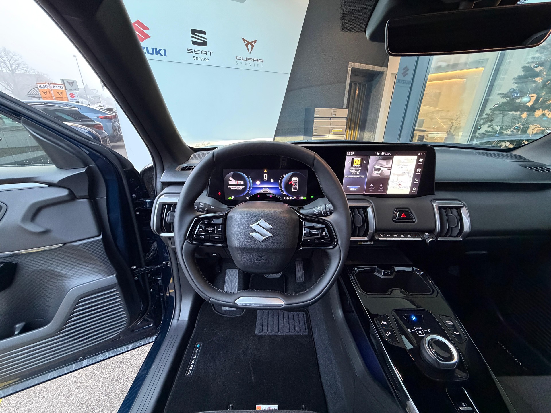 SUZUKI e Vitara Compact Top 4x4 - 12