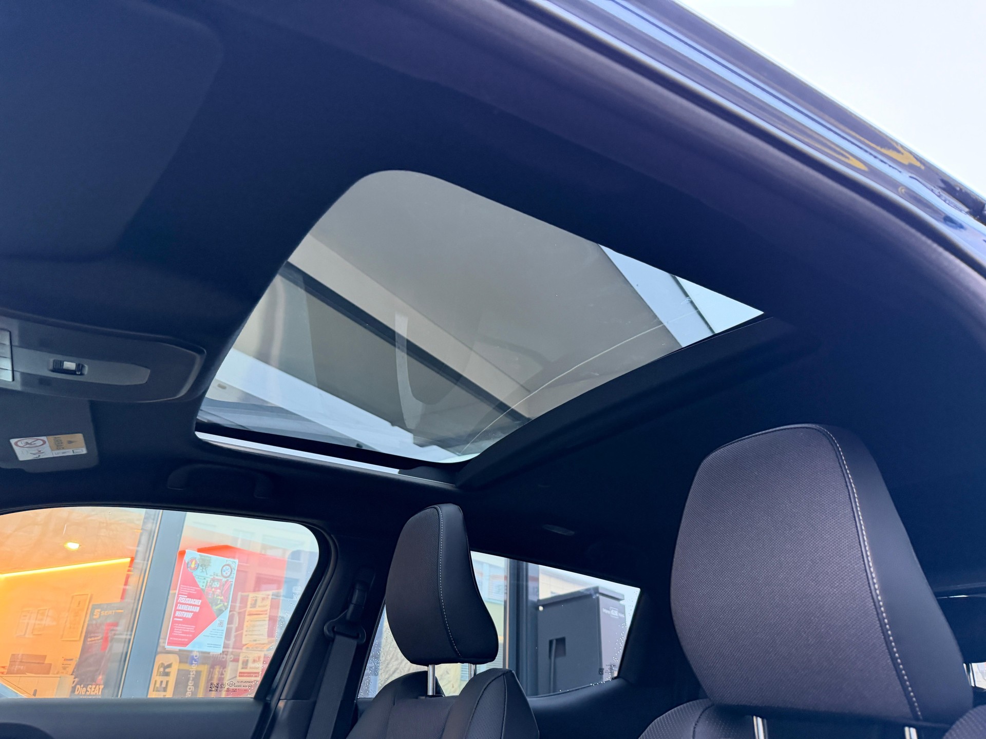 SUZUKI e Vitara Compact Top 4x4 - 10