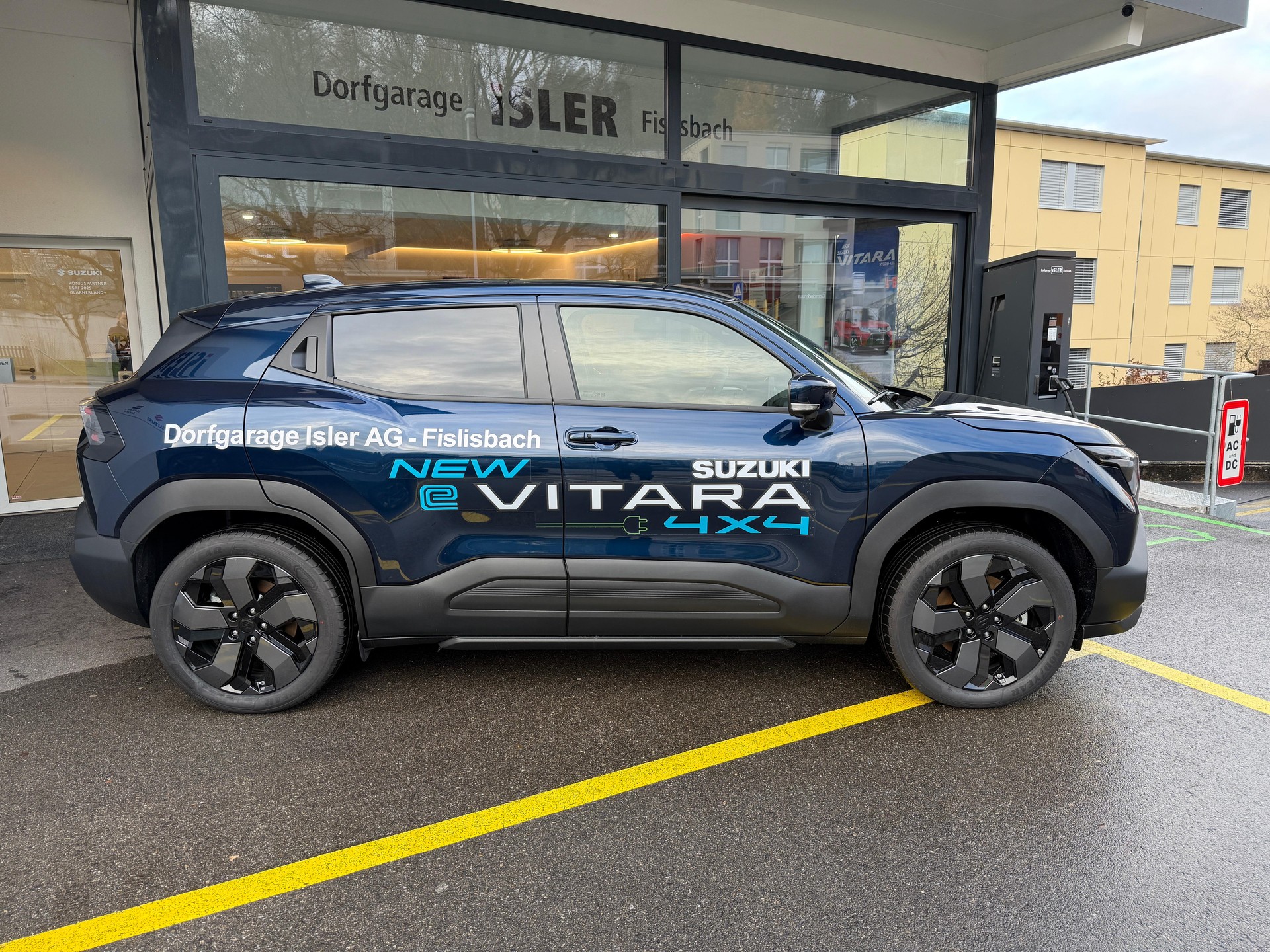 SUZUKI e Vitara Compact Top 4x4 - 2