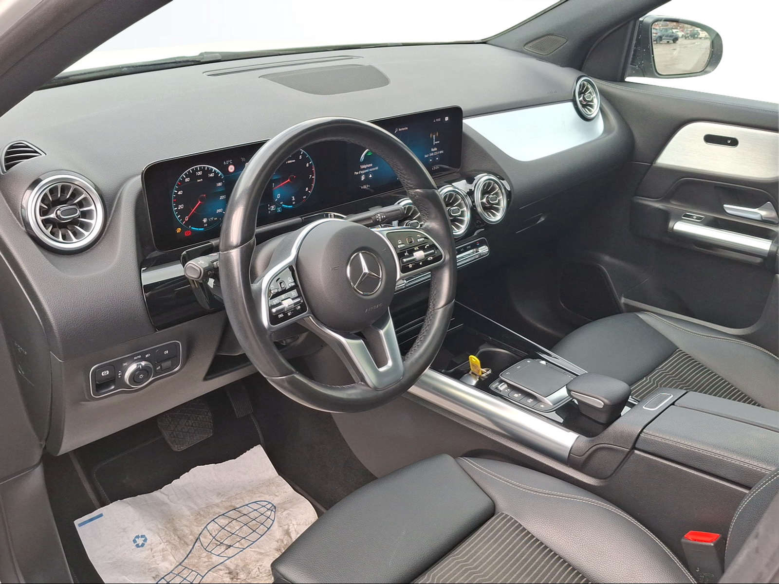 MERCEDES-BENZ GLA 200 Progressive 7G-DCT - 10