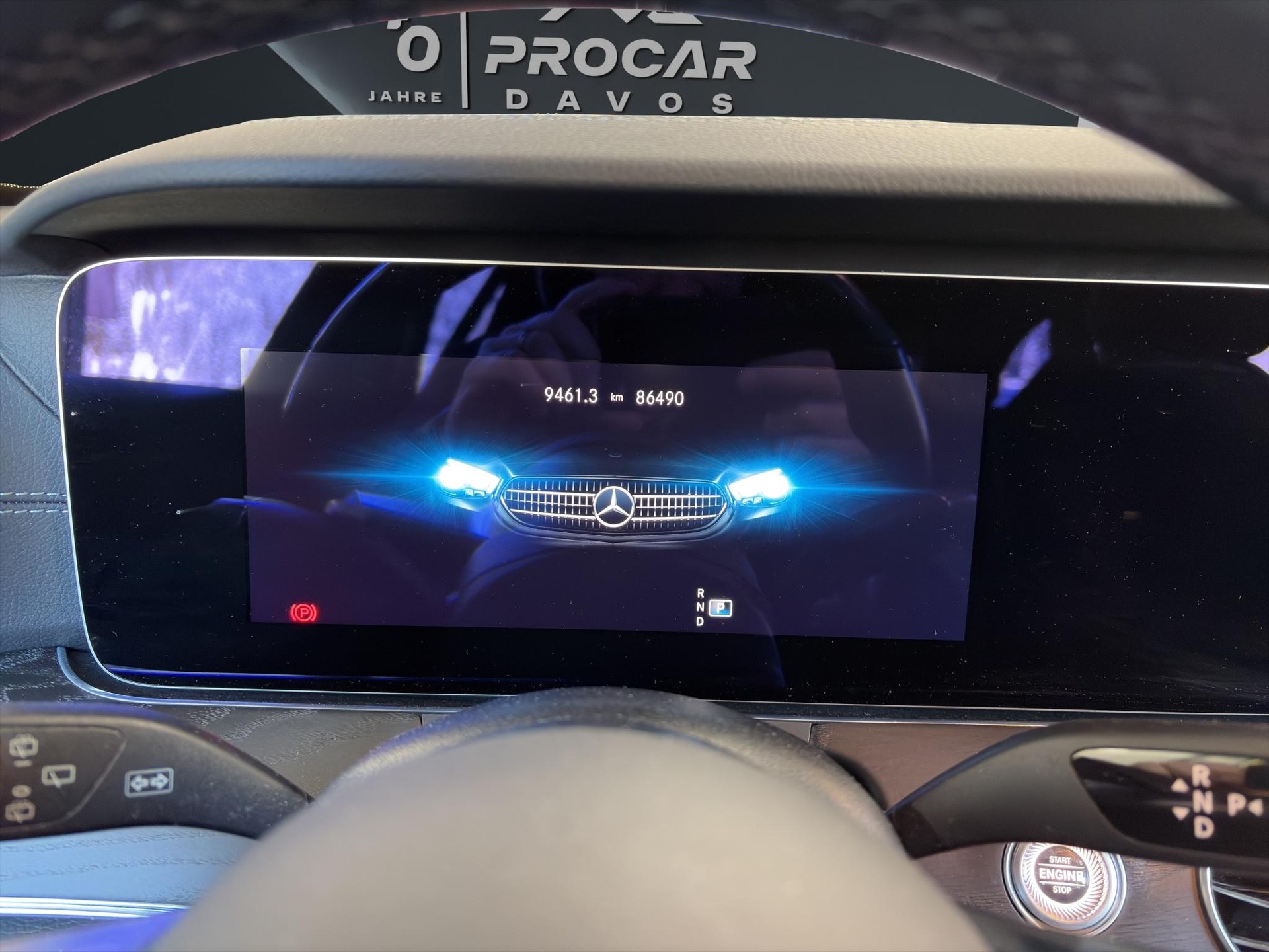 MERCEDES-BENZ E 220 d AMG Line 4matic Kombi - 9