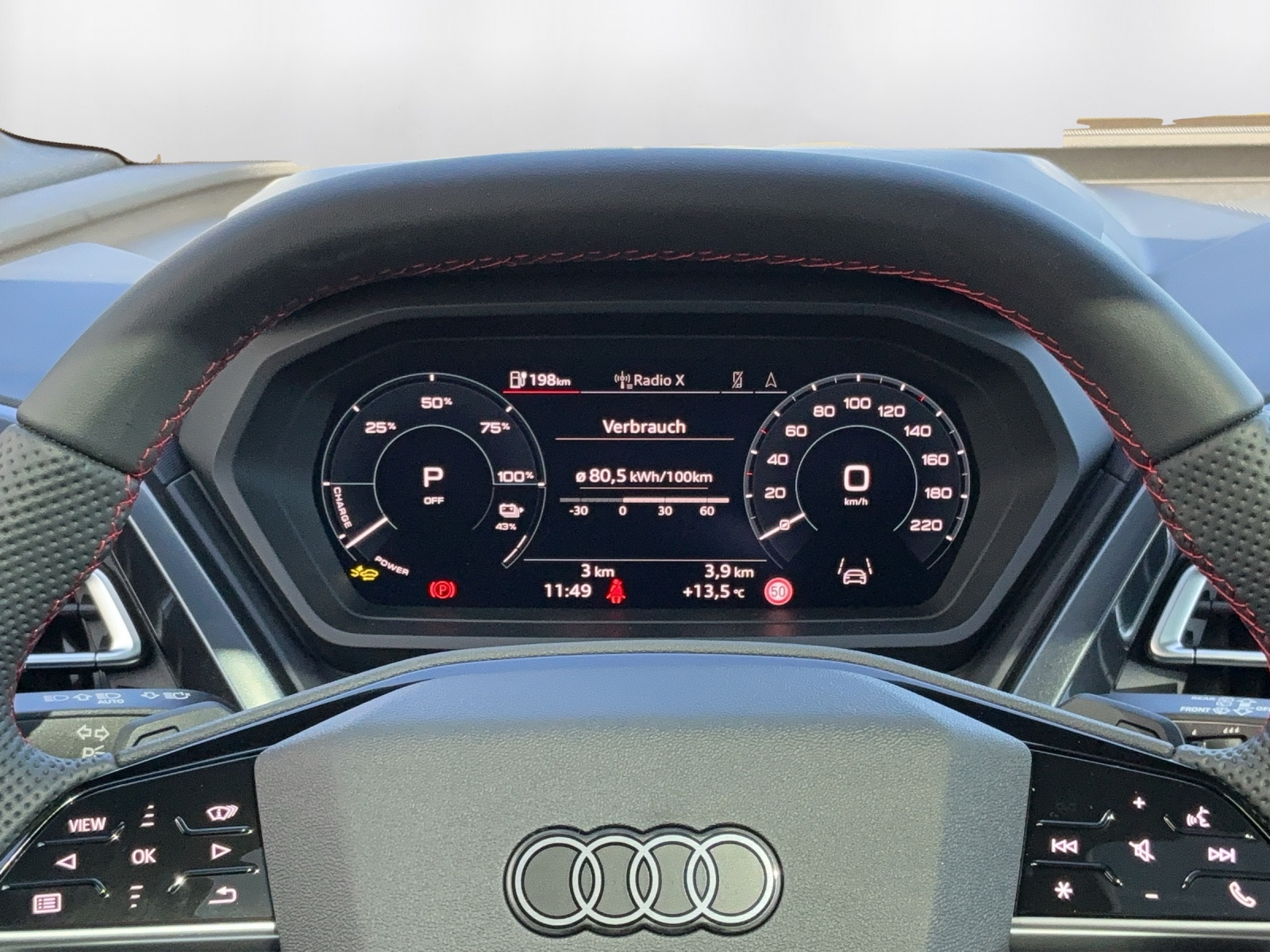 AUDI Q4 e-tron 45 Edition Swiss Ski quattro - 8