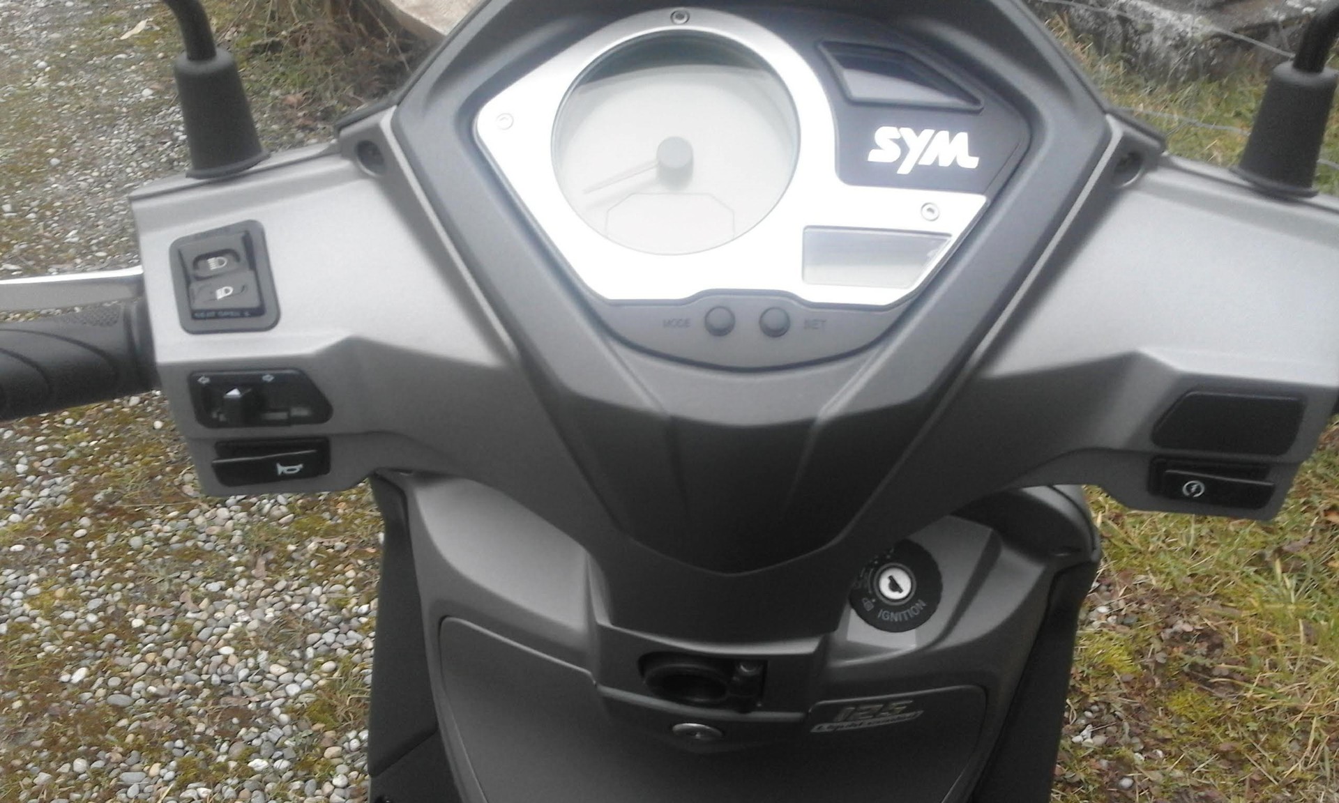 SYM Symphony ST 125 i LC - 6