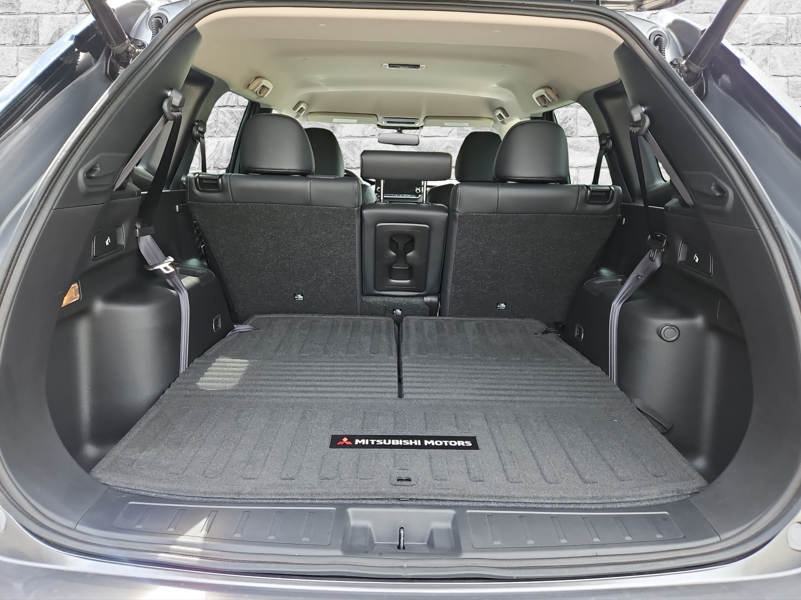 MITSUBISHI Outlander 2.5 SEL Special Edition - 9