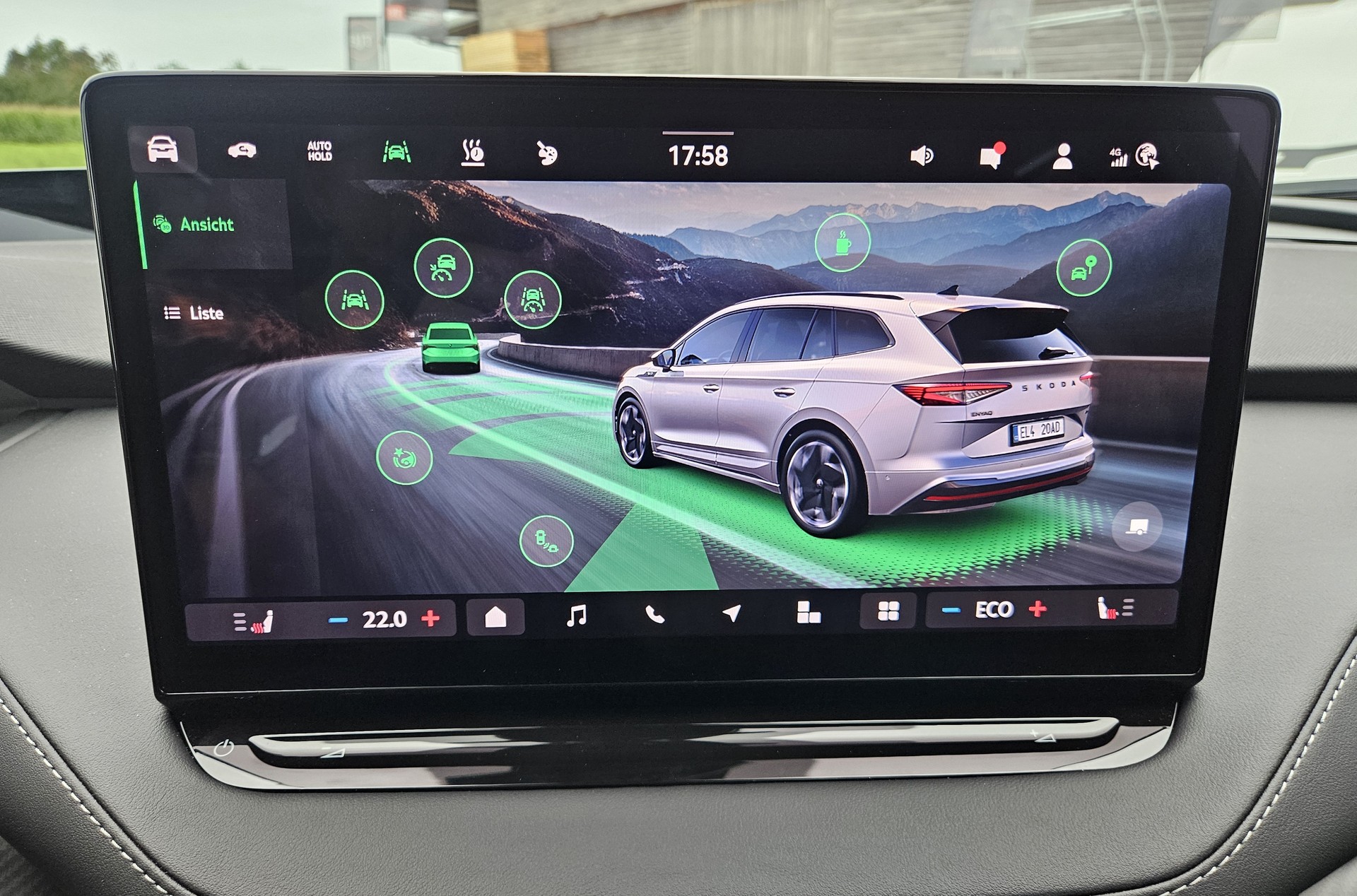 SKODA Enyaq SUV RS 4x4 Modell 2025 mit 340 PS und Anhängerkupplung - 23