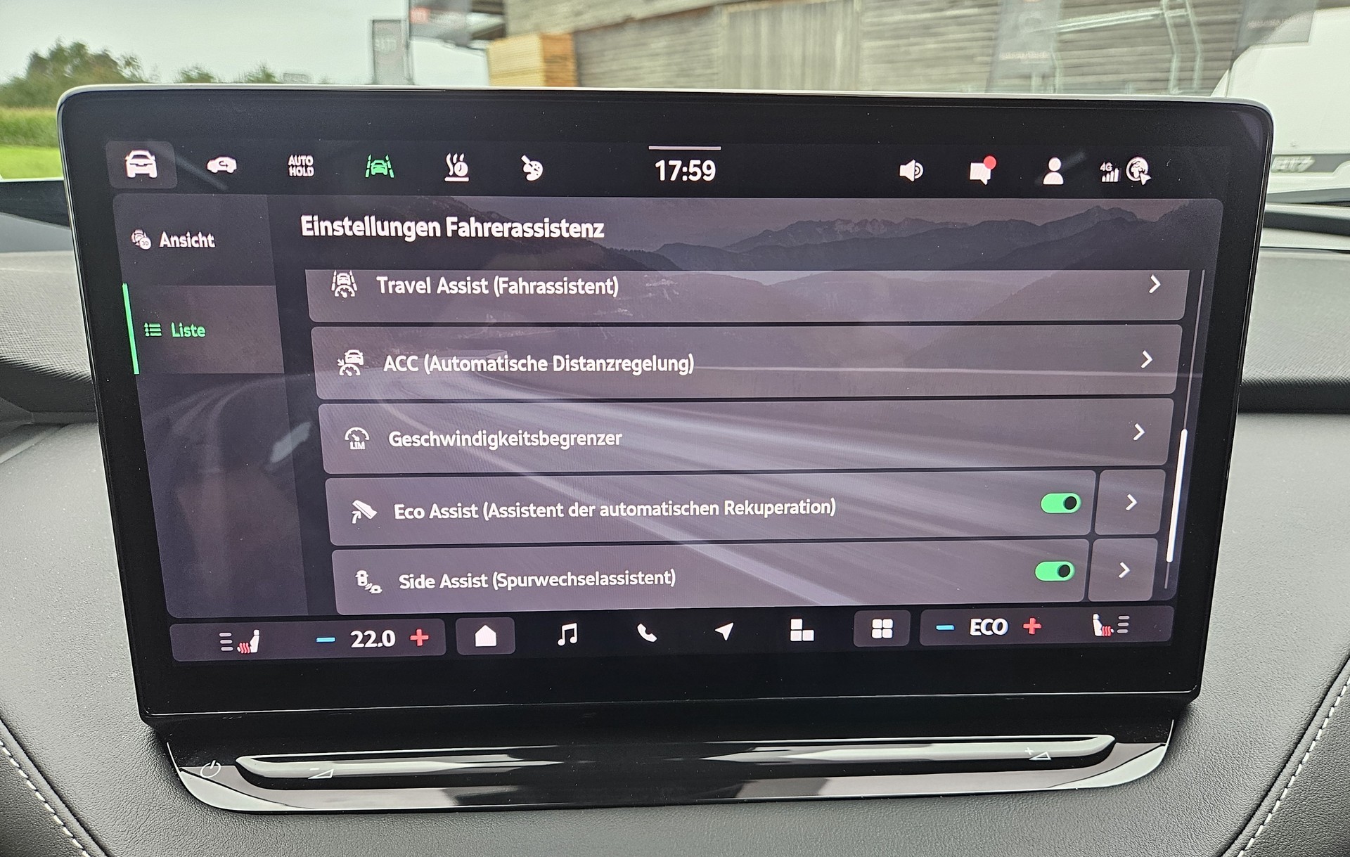 SKODA Enyaq SUV RS 4x4 Modell 2025 mit 340 PS und Anhängerkupplung - 25