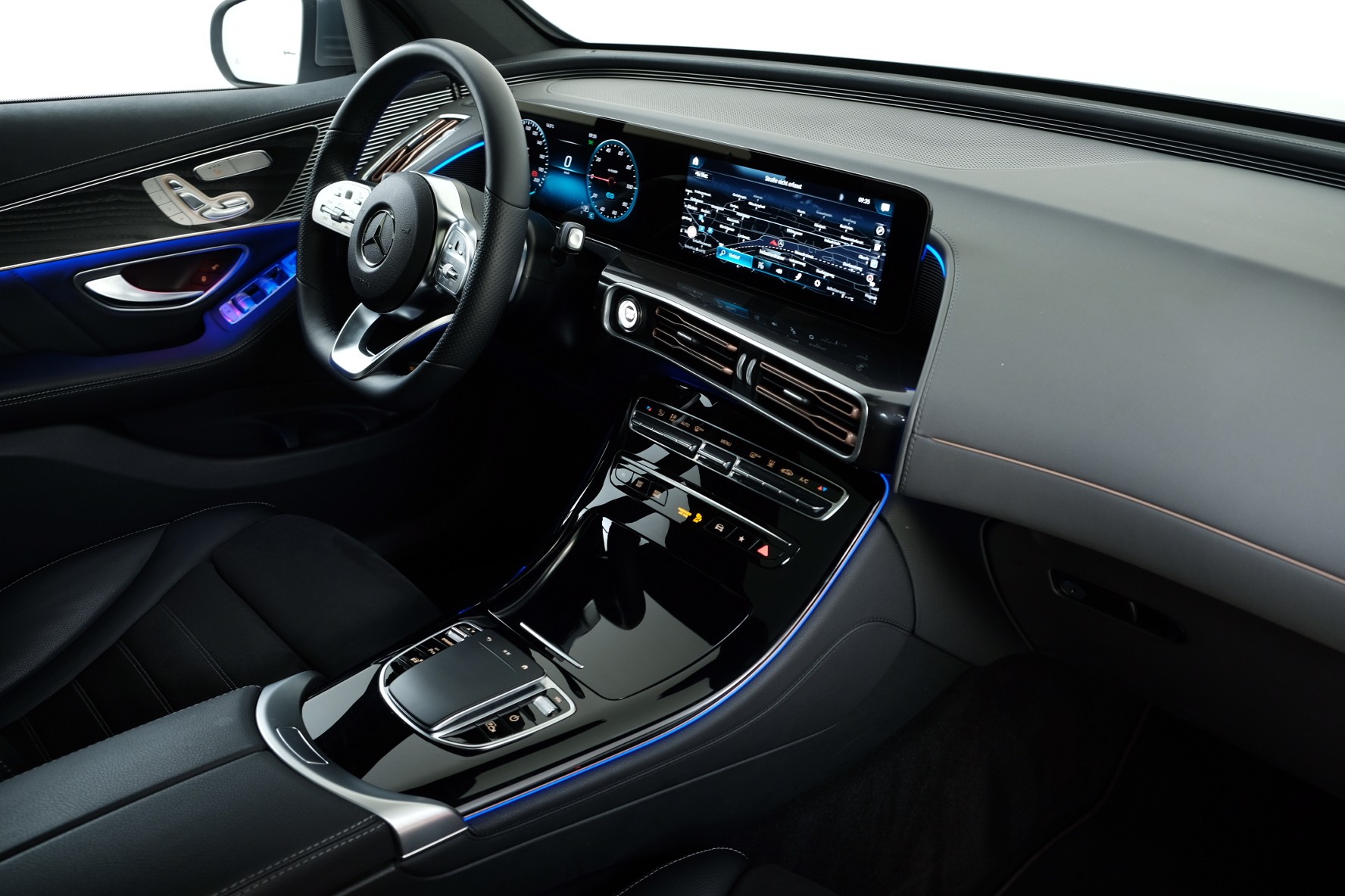 MERCEDES-BENZ EQC 400 AMG Line 4Matic - 8