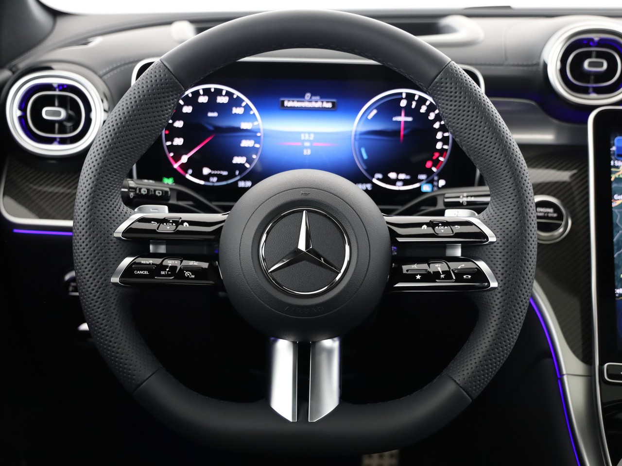 MERCEDES-BENZ GLC 400 e 4Matic 9G-Tronic - 11