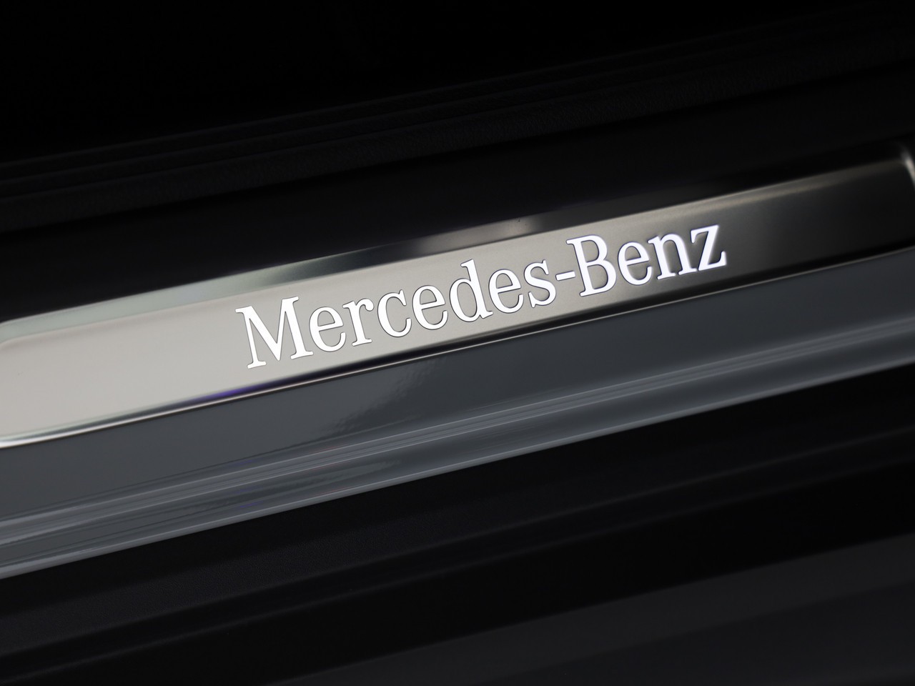 MERCEDES-BENZ GLC 400 e 4Matic 9G-Tronic - 22