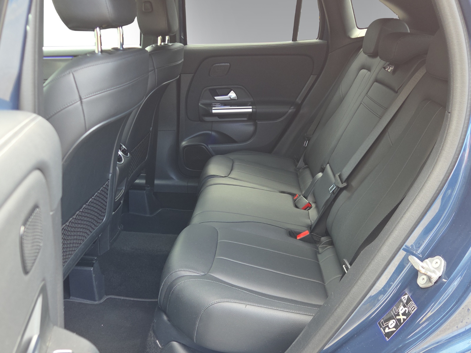 MERCEDES-BENZ GLA 220d 4Matic Style 8G-DCT - 10
