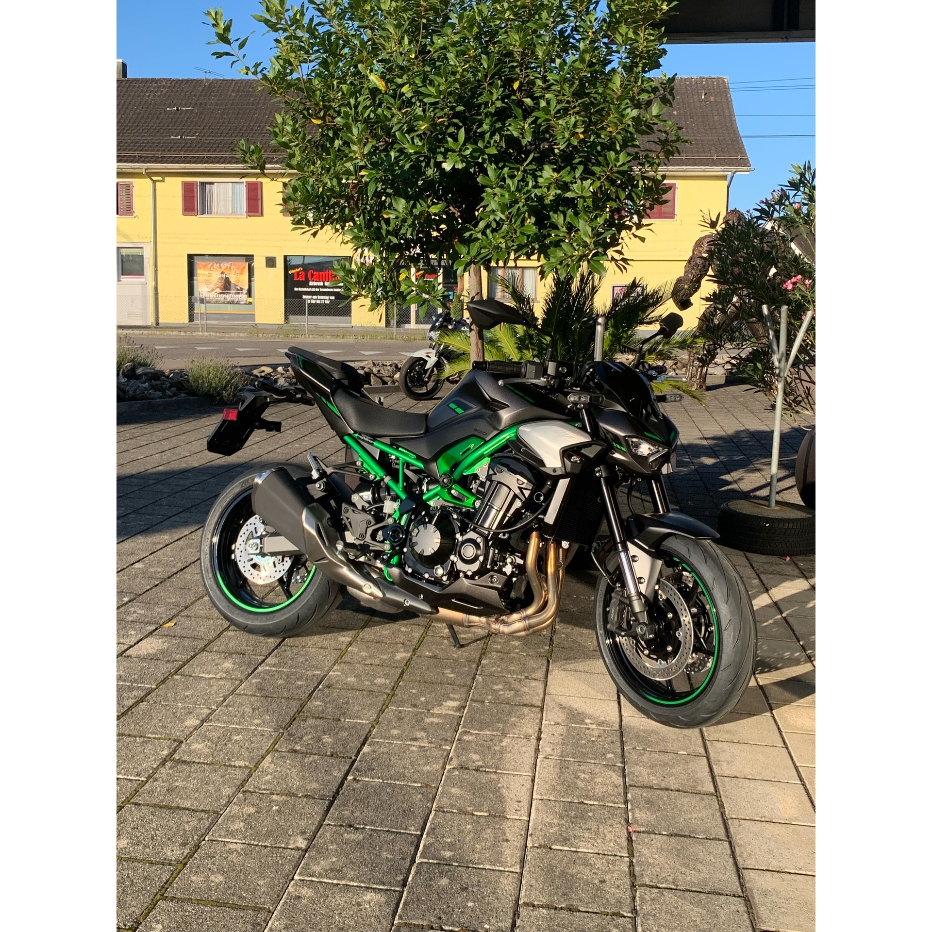 KAWASAKI Z 900 - 7