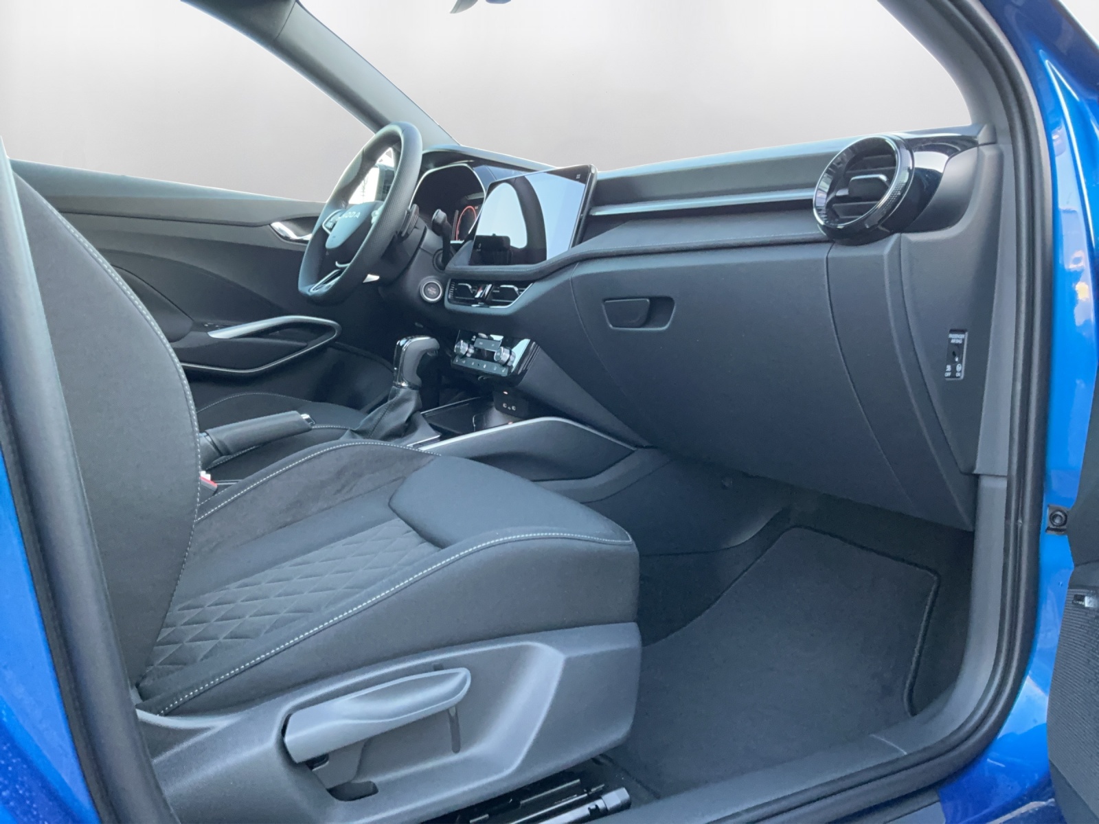 SKODA Fabia 1.5 TSI Monte Carlo DSG - 14