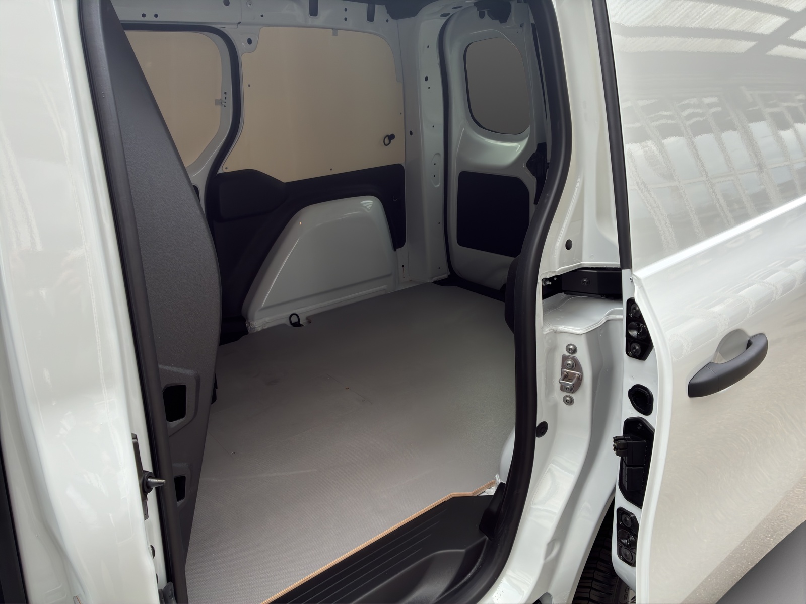 MERCEDES-BENZ eCitan Standard 2716mm S Worker - 11