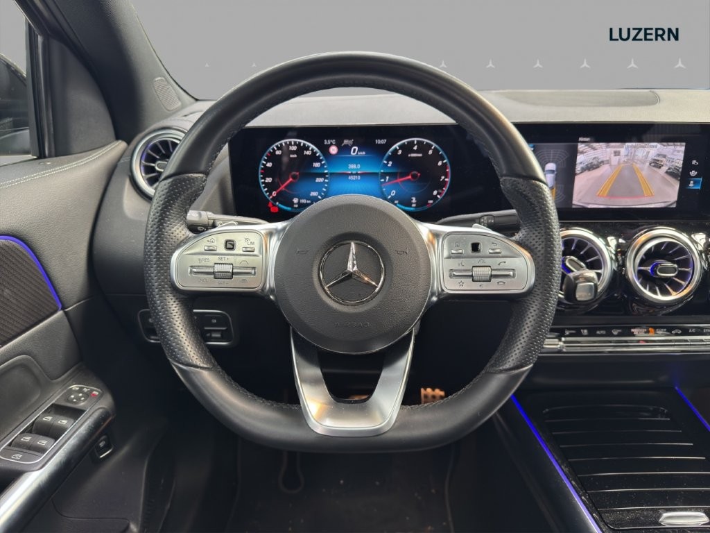 MERCEDES-BENZ GLA 250 4Matic AMG Line 8G-DCT - 8