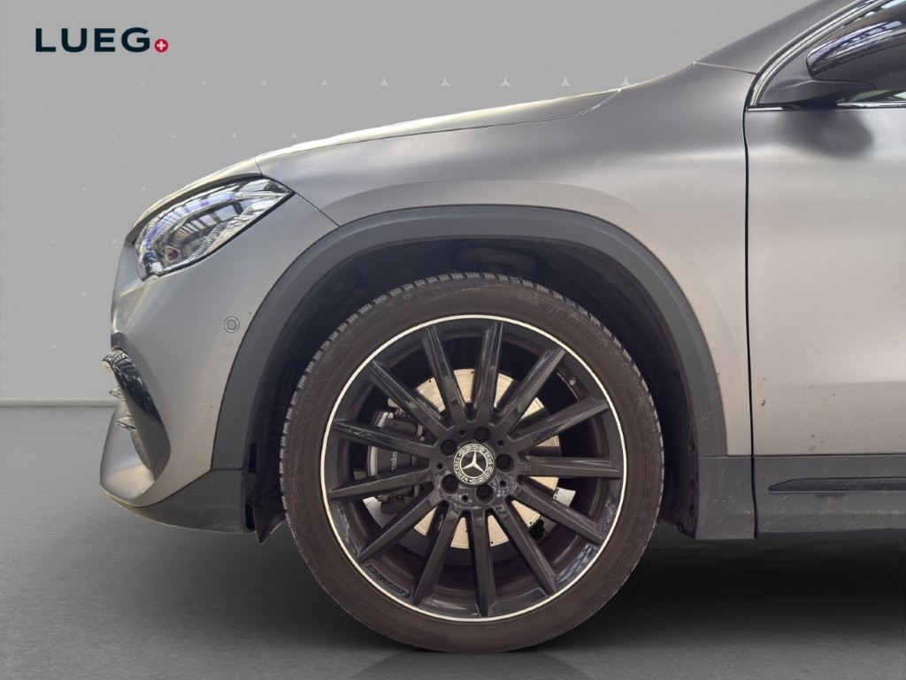 MERCEDES-BENZ GLA 250 4Matic AMG Line 8G-DCT - 6