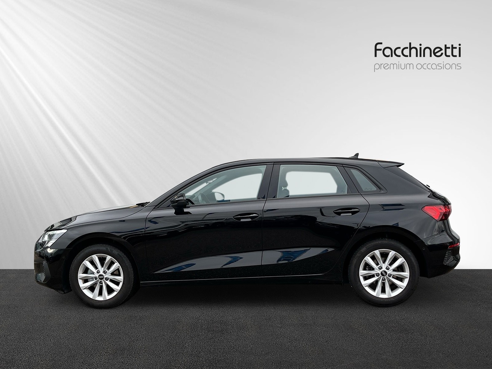 AUDI A3 Sportback 35 TFSI Attraction - 2