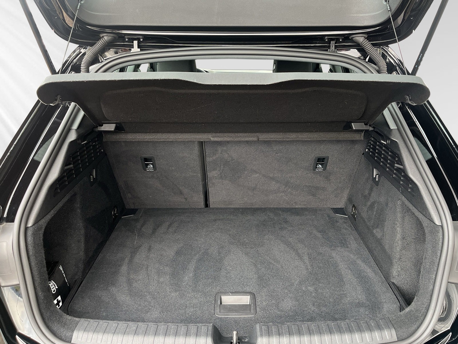 AUDI A3 Sportback 35 TFSI Attraction - 8