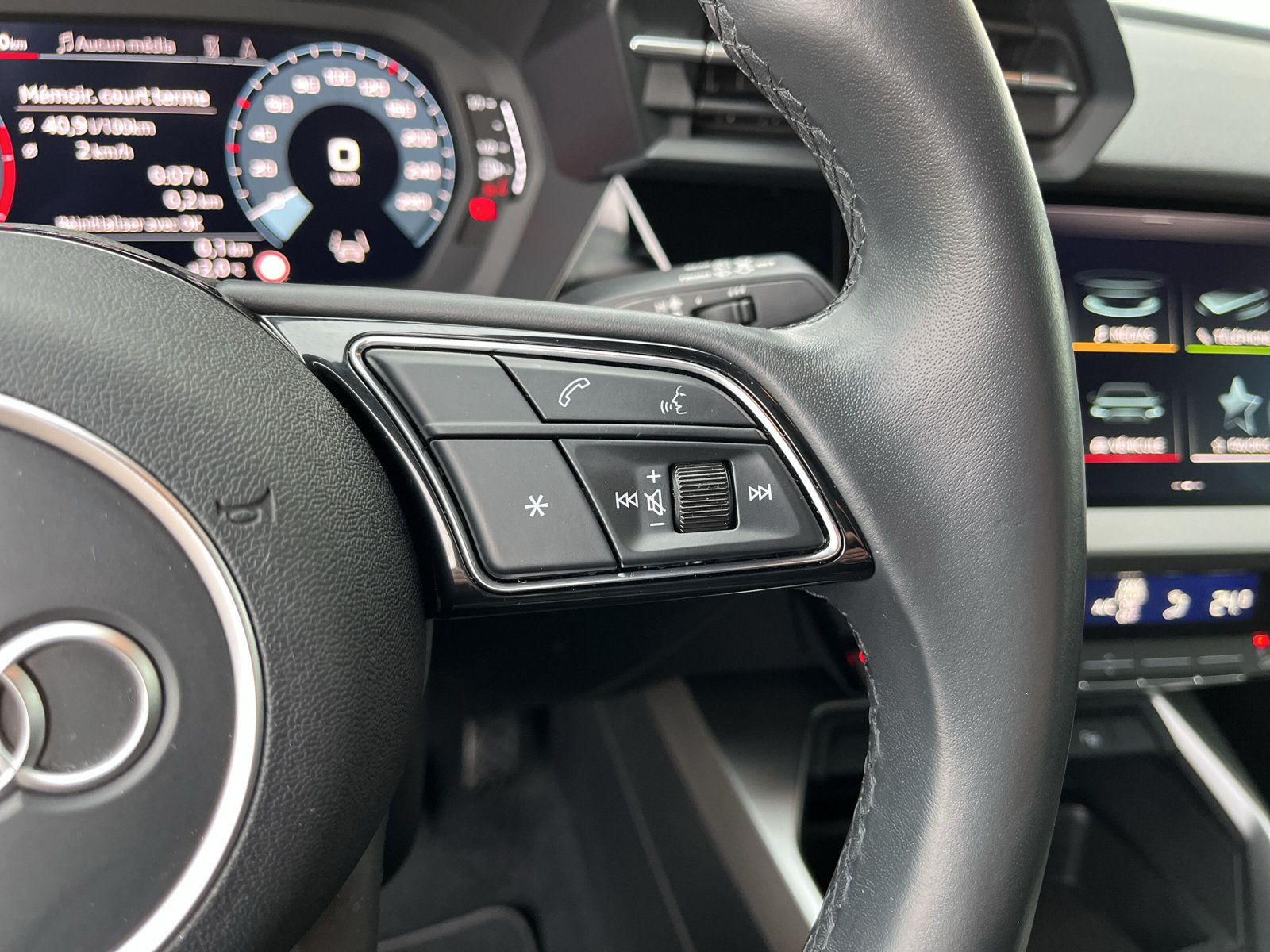 AUDI A3 Sportback 35 TFSI Attraction - 16