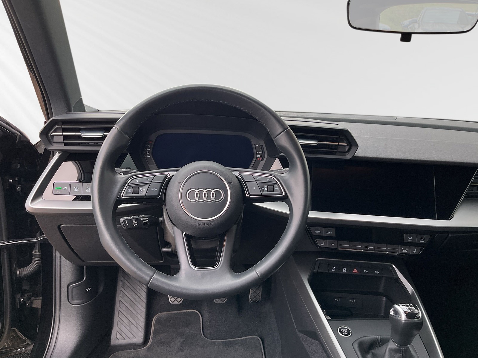 AUDI A3 Sportback 35 TFSI Attraction - 5