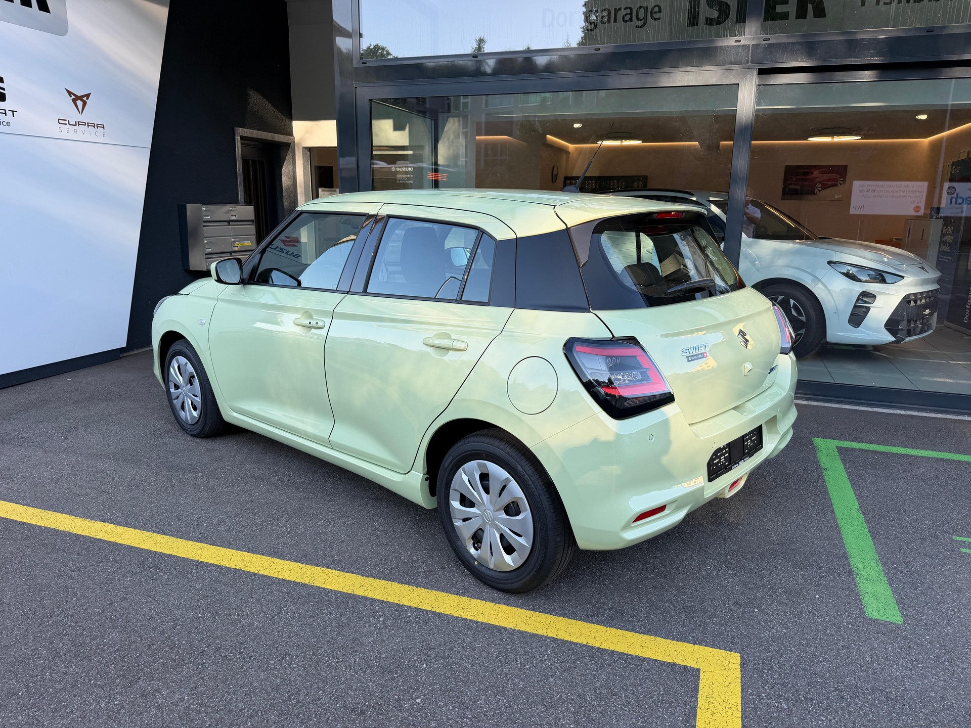 SUZUKI Swift 1.2 Unico Hybrid - 4