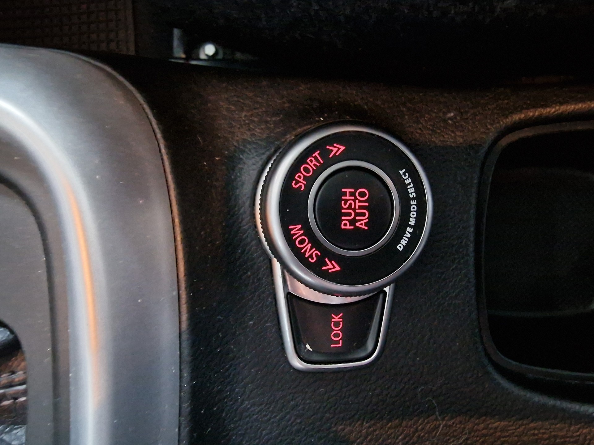 SUZUKI SX4 S-Cross 1.6 16V Compact Top 4WD CVT7 8xAlu 12Mt Gara - 20